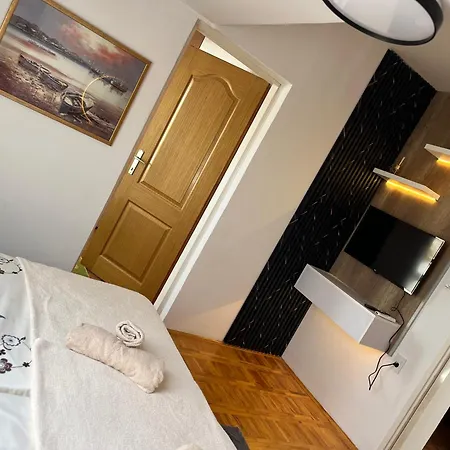 Royal Apartment *